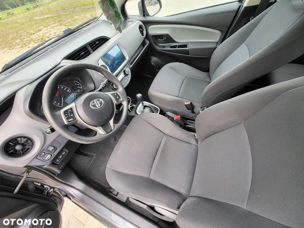 Toyota Yaris - 18
