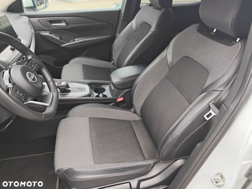 Nissan Qashqai 1.3 DIG-T mHEV N-Connecta Xtronic - 12