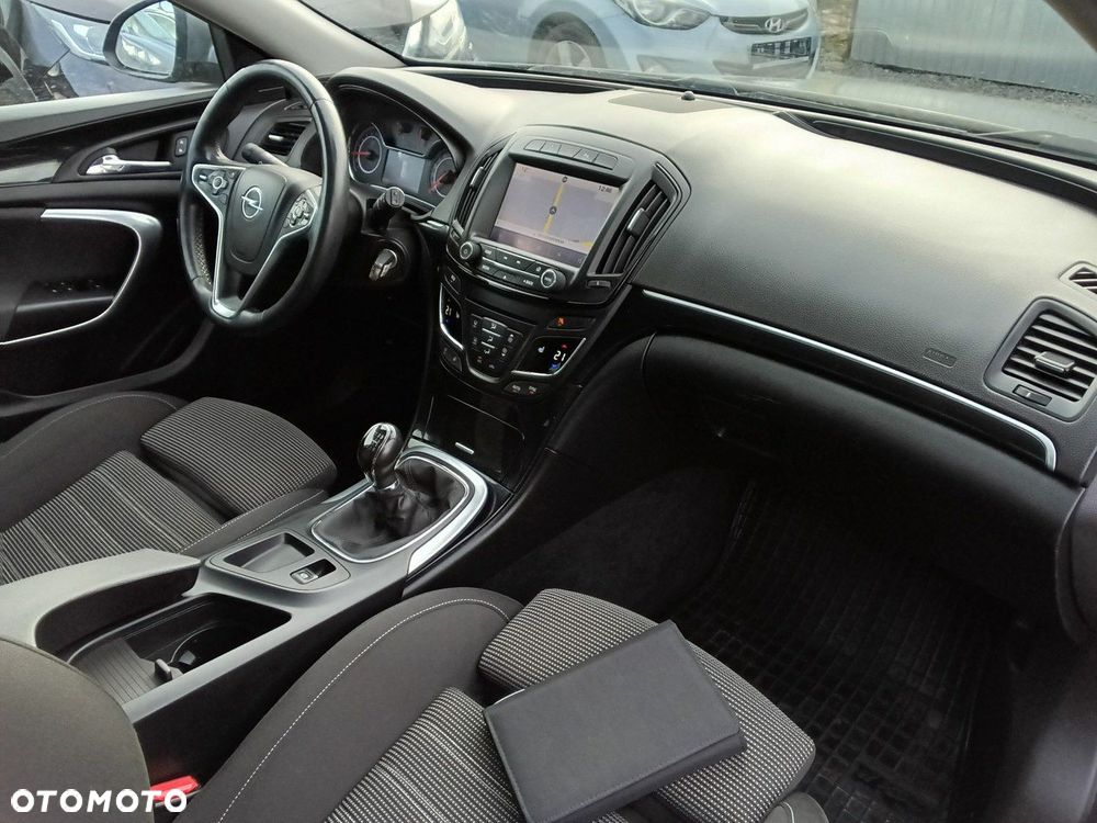 Opel Insignia - 8