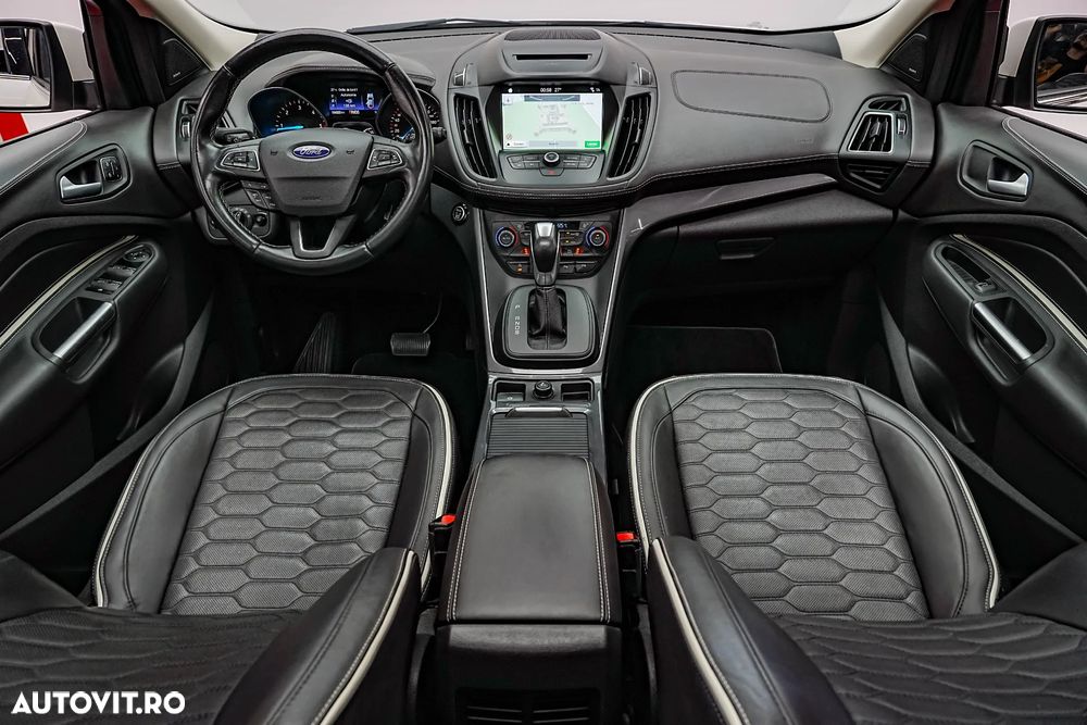 Ford Kuga 2.0 TDCi 4WD Powershift Vignale - 14