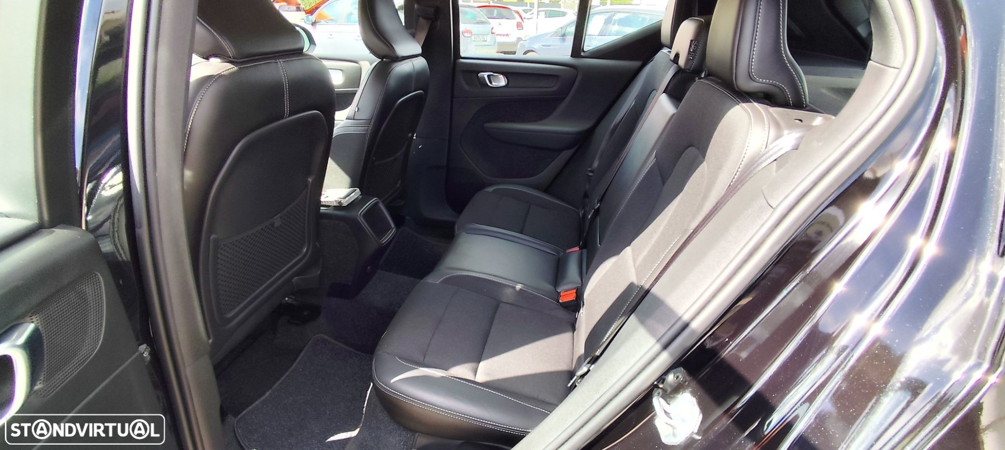 Volvo EX40 - 22