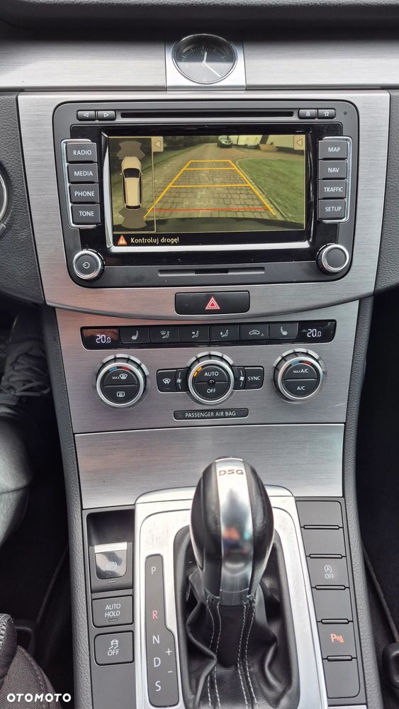 Volkswagen Passat - 9