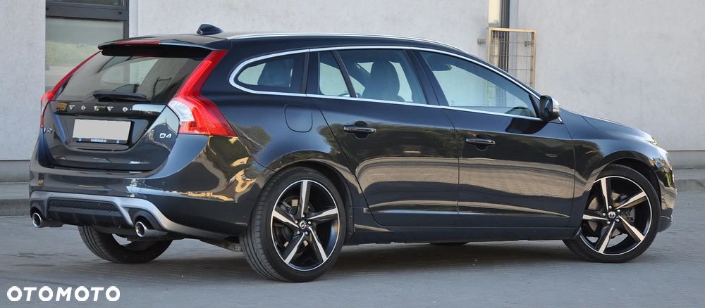 Volvo V60 D4 Geartronic RDesign - 16