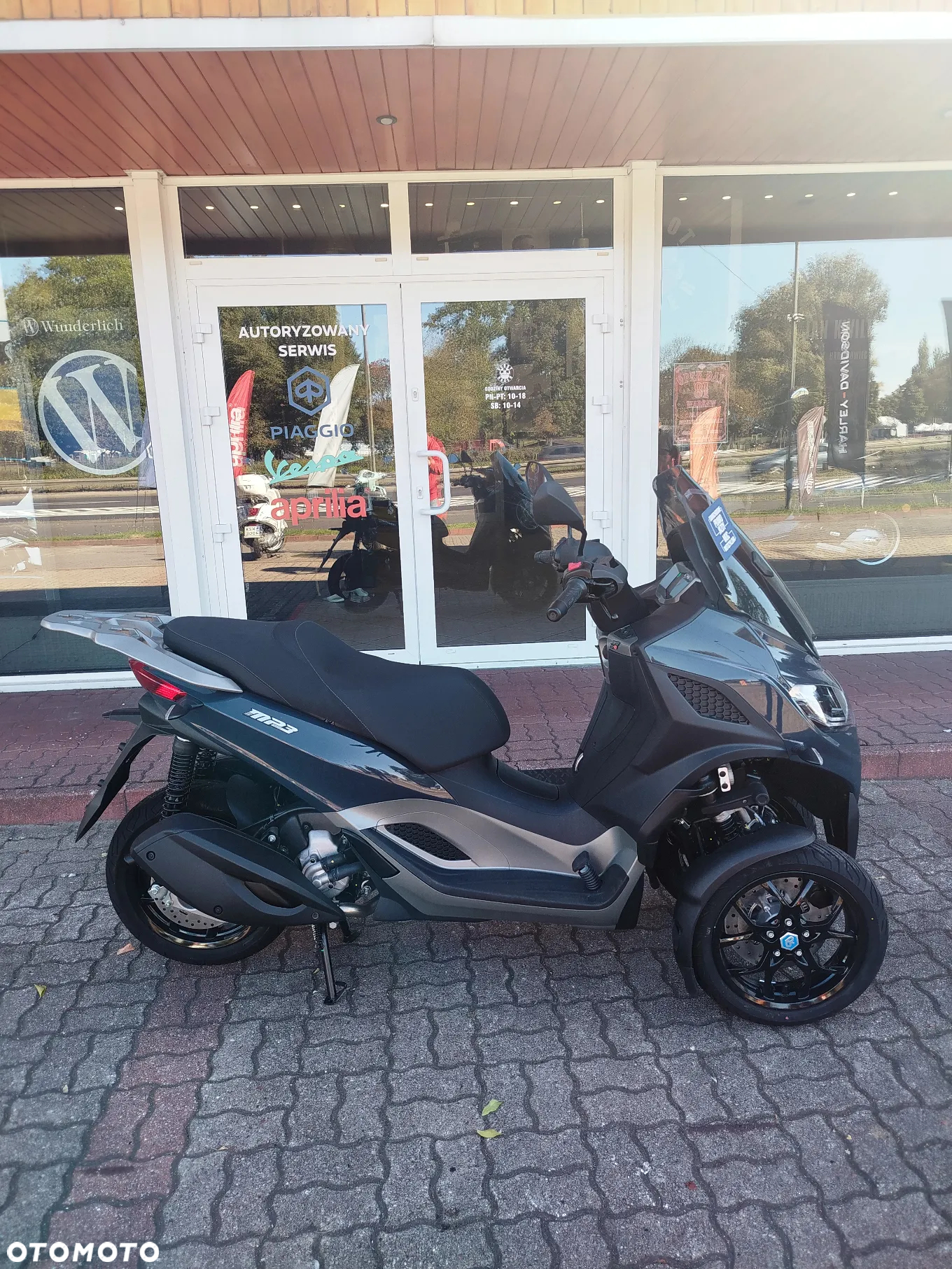Piaggio MP-3 - 6