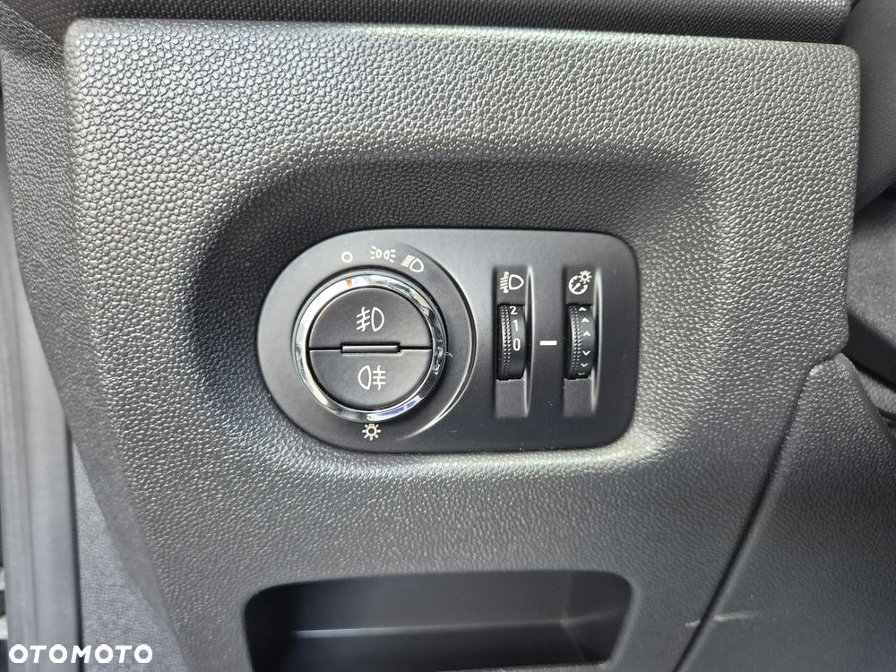 Opel Corsa 1.4 16V Color Elegance - 34