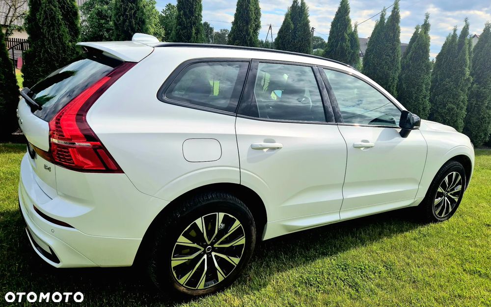 Volvo XC 60 B4 B Plus Dark - 9