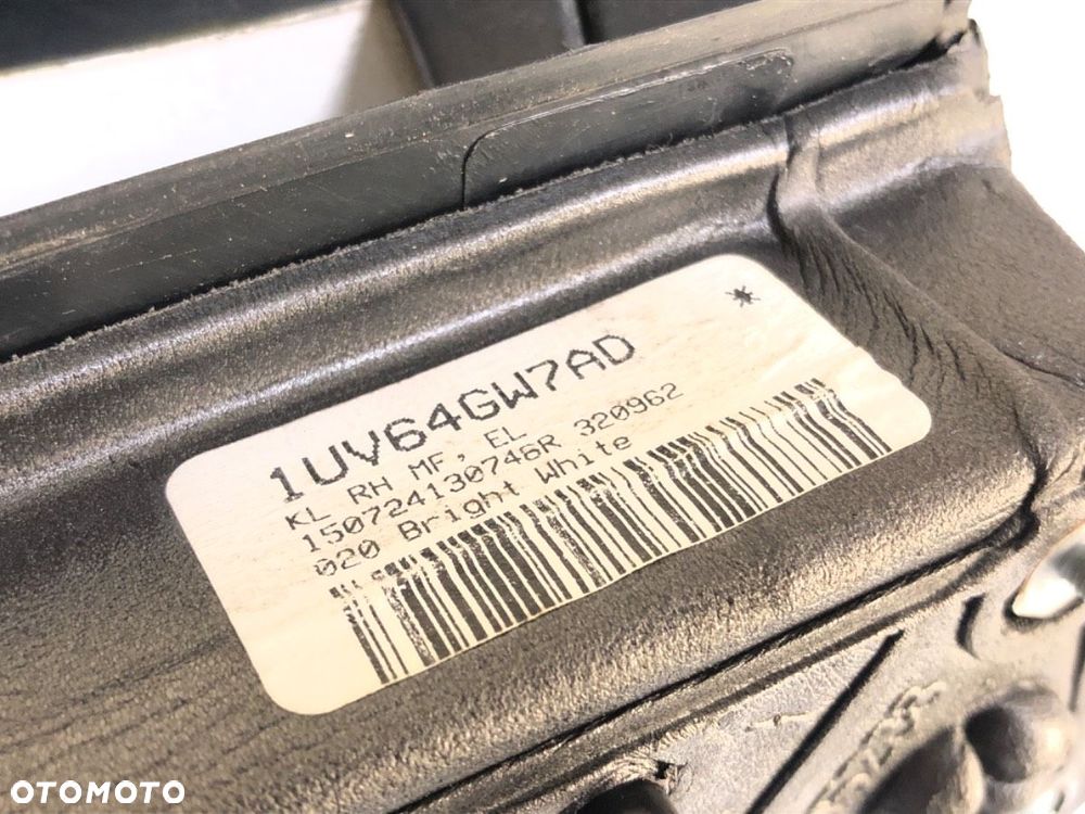 LUSTERKO PRAWY - 909.00 PLN - JEEP CHEROKEE (KL) 2013 - 2022 3.2 V6 200 kW [272 KM] benzyna 2013 - - 5