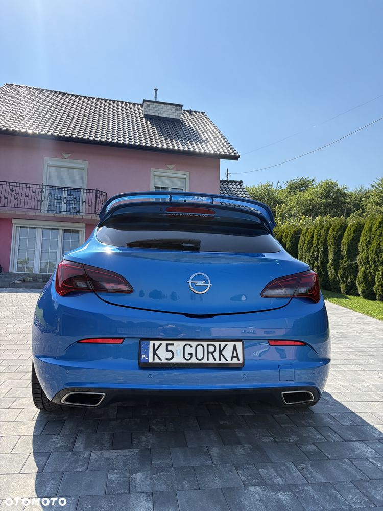 Opel Astra OPC - 4