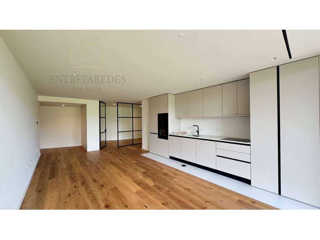 Apartamento T1+1 NOVO | Terraço amplo | A 300 m da praia | Garagem ... - Grande imagem: 3/40