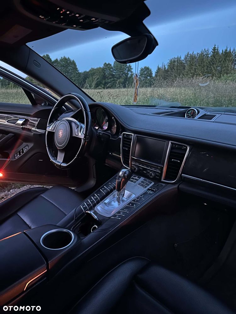 Porsche Panamera 4S PDK - 1