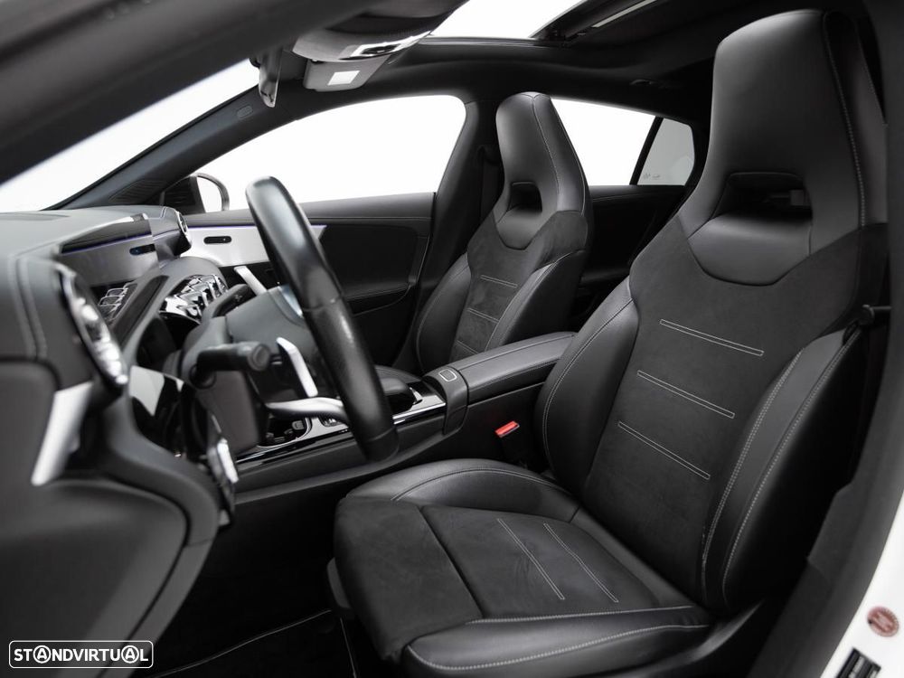 Mercedes-Benz CLA 250 e 8G-DCT AMG Line - 10