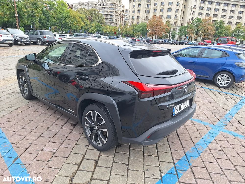 Lexus UX 250h 2.0L HEV 20H- (178 HP) 4X4 CVT Special Edition - 15