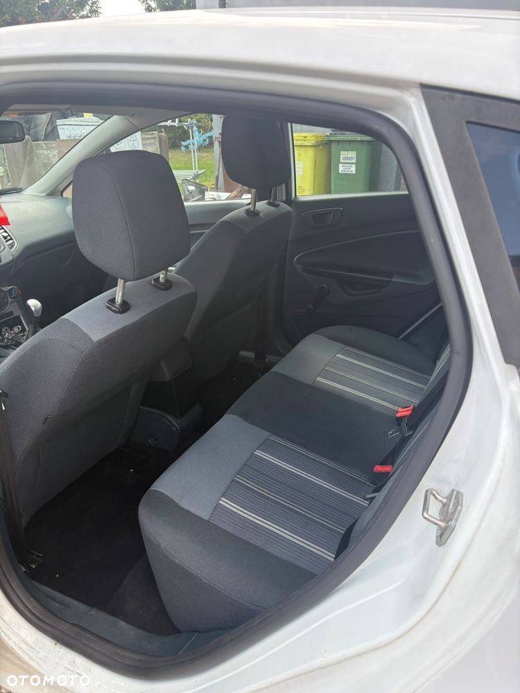 Ford Fiesta 2009 photo 4