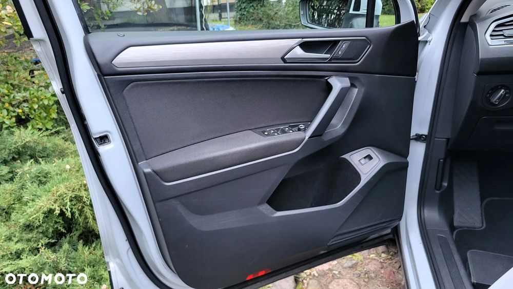 Volkswagen Tiguan Allspace 2.0 TSI 4Mot Comfortline DSG - 23