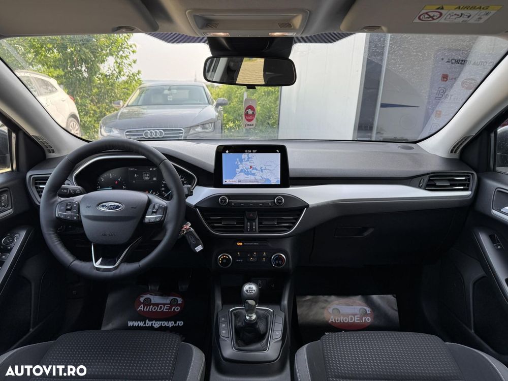 FORD Focus 2019 — imagine 8