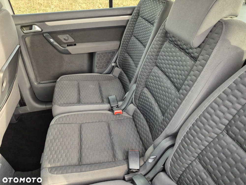 Volkswagen Touran 1.4 TSI R-Line Edition - 9