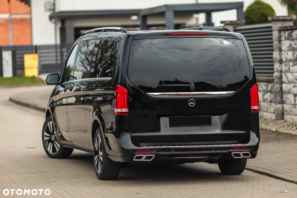 Mercedes-Benz Klasa V 300 d extralang 4Matic 9G-TRONIC Avantgarde - 15