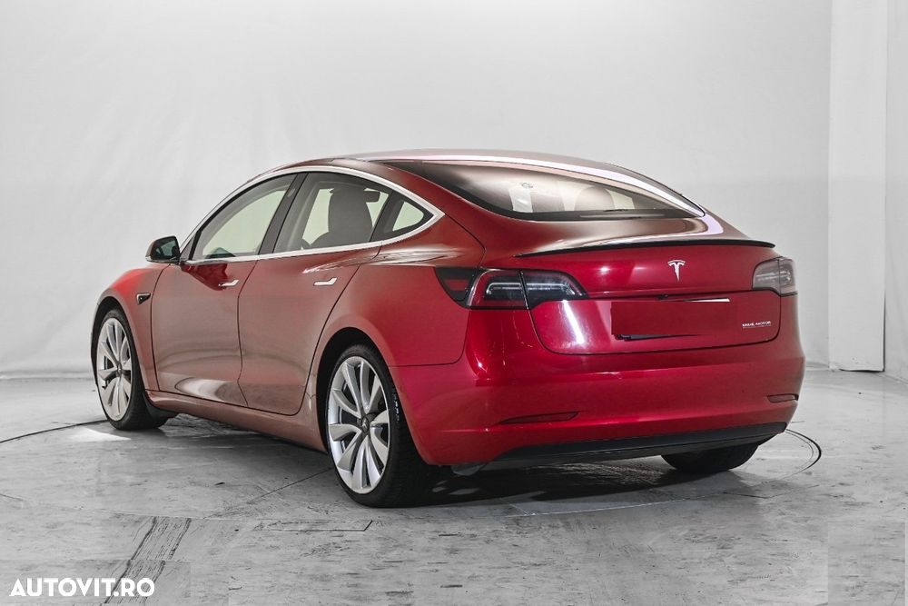 Tesla Model 3 Langstreckenbatterie Allradantrieb Dual Motor Performance - 9