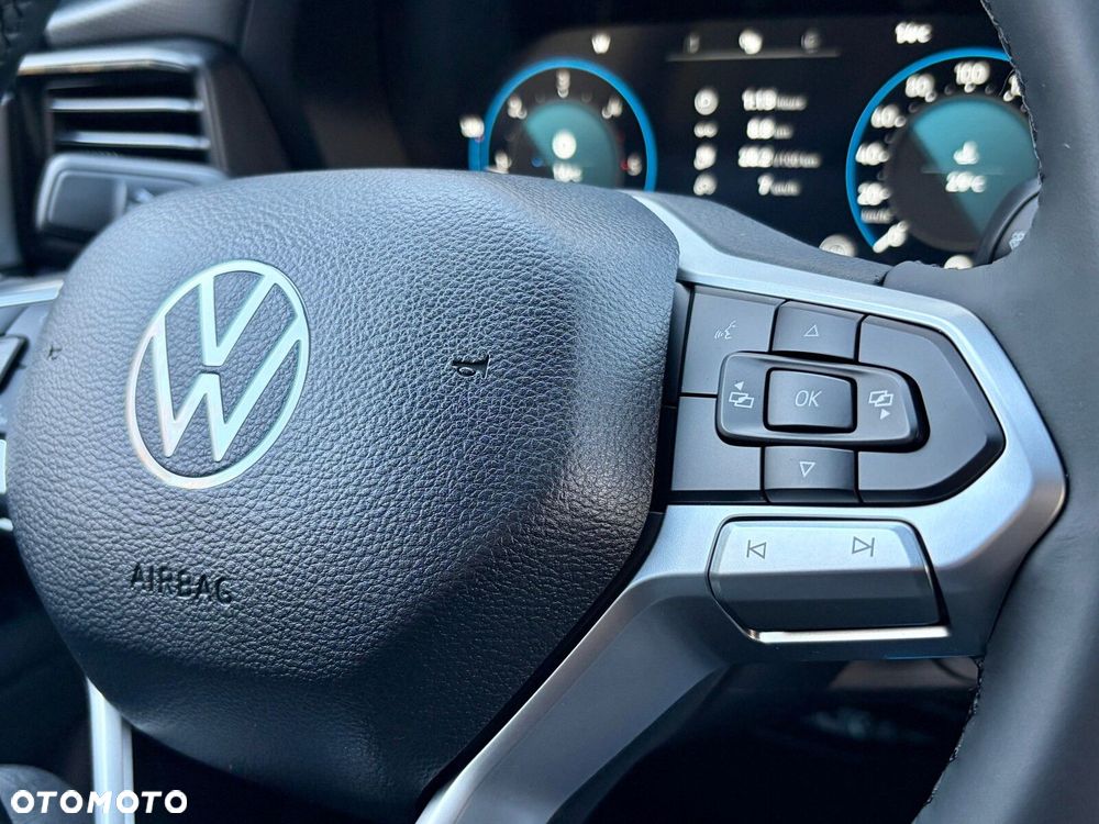 Volkswagen Amarok - 21