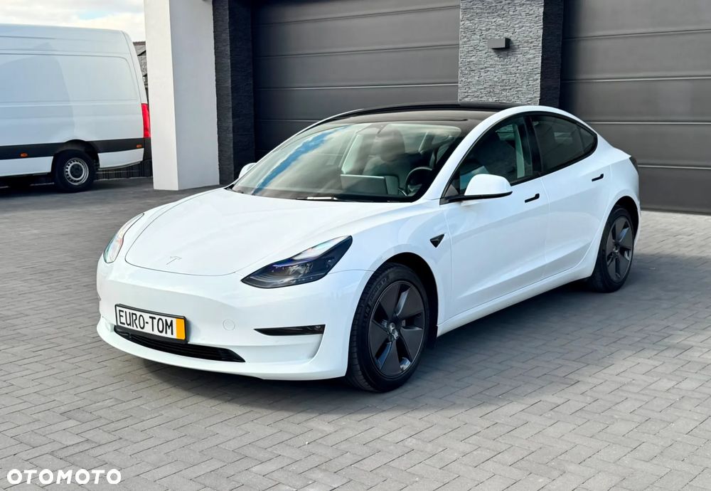 Tesla Model 3 Langstreckenbatterie Allradantrieb Dual Motor - 12