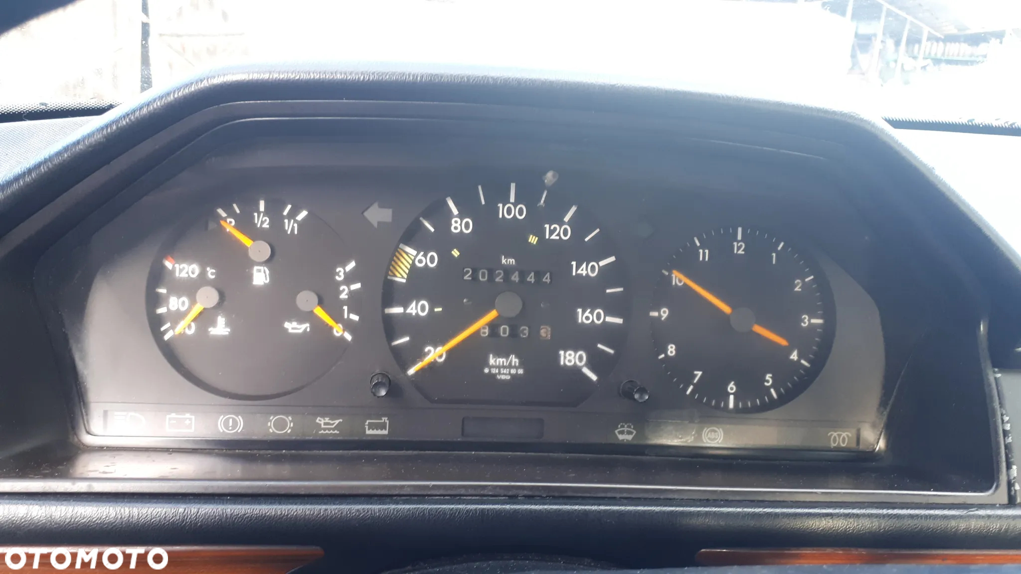 MERCEDES W201 190 W124 2,3 Skrzynia automat Zawieszenie Szyby Drzwi Koła Tapicerka Listwy Lampy - 26