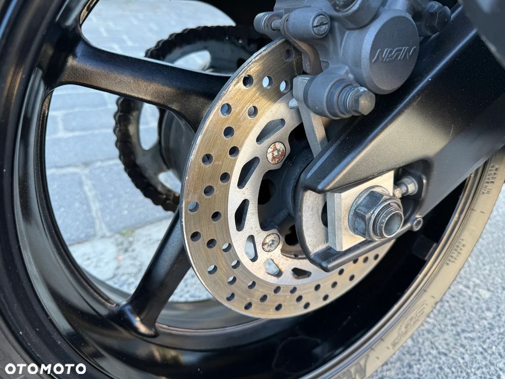 Yamaha FZ - 23