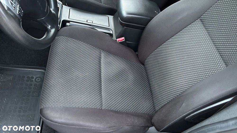 Suzuki Grand Vitara 1.9 DDiS Comfort DPF - 14