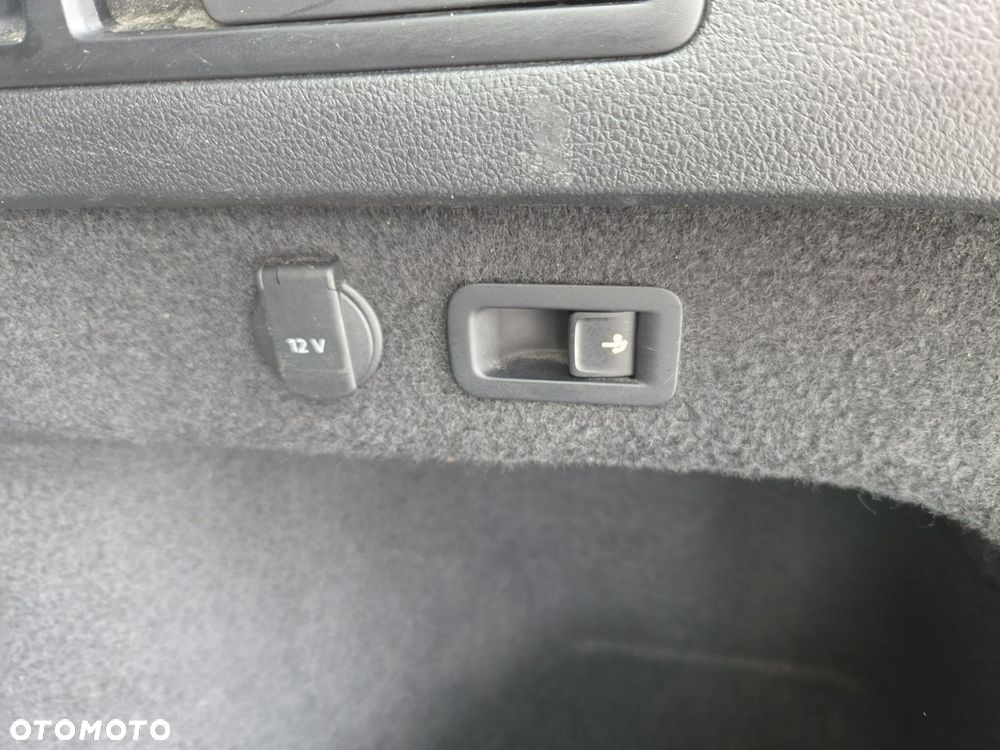 Volkswagen Passat Variant - 14