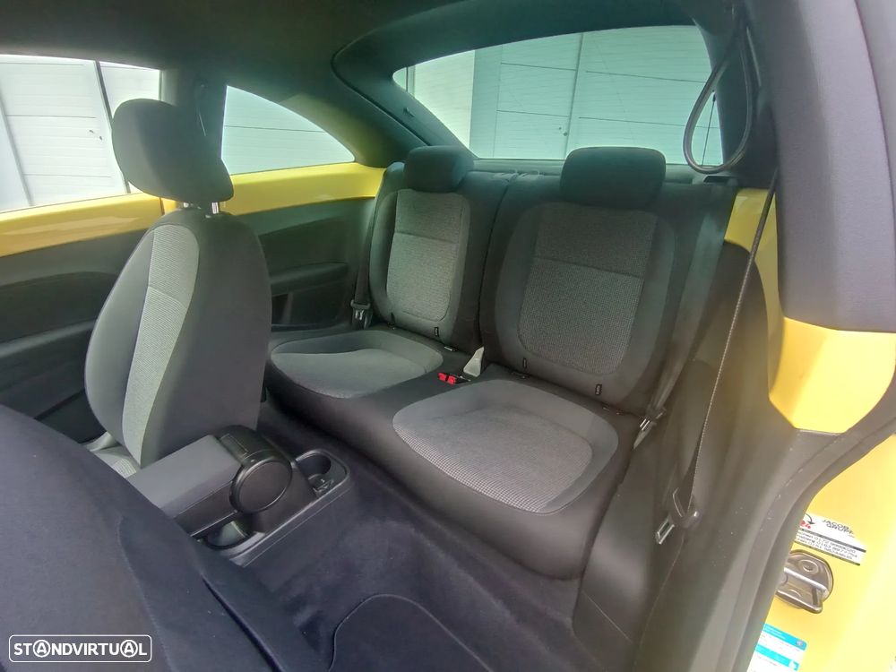 VW New Beetle 2.0 TDI DPF Exclusive Design - 25