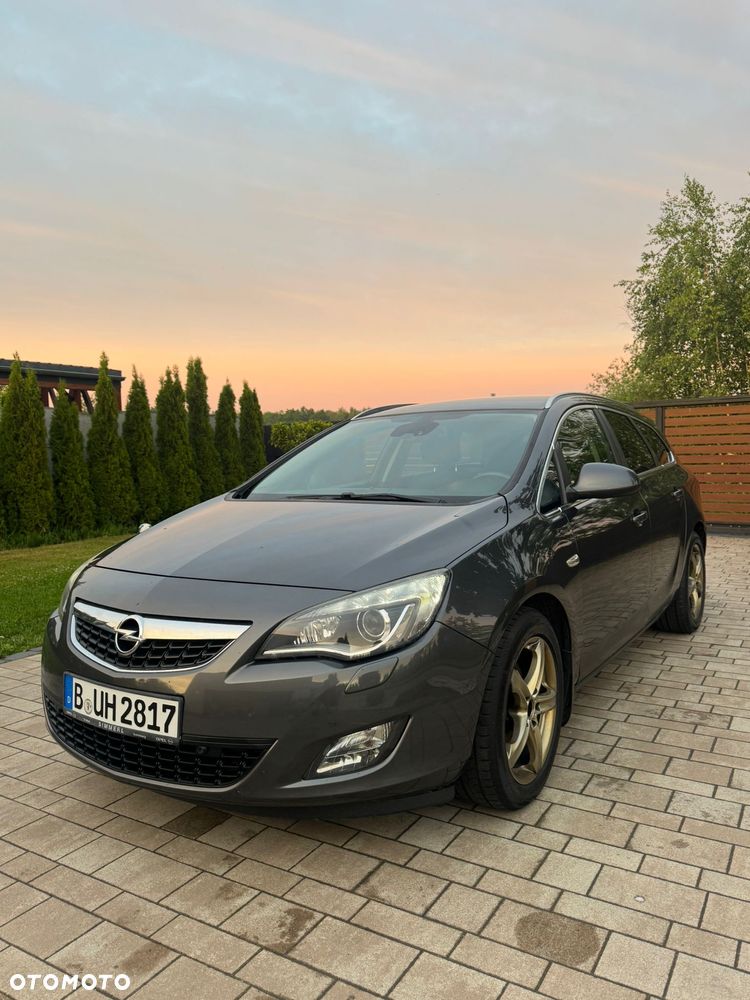 Opel Astra 2.0 CDTI Cosmo - 3