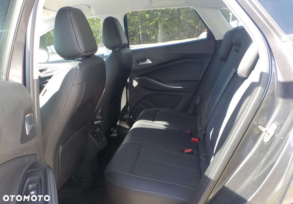 Opel Crossland X - 21