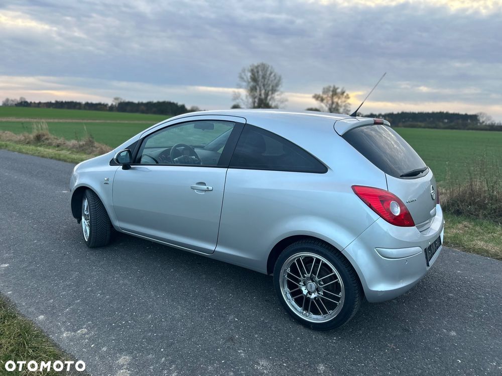 Opel Corsa 1.4 16V Active - 5