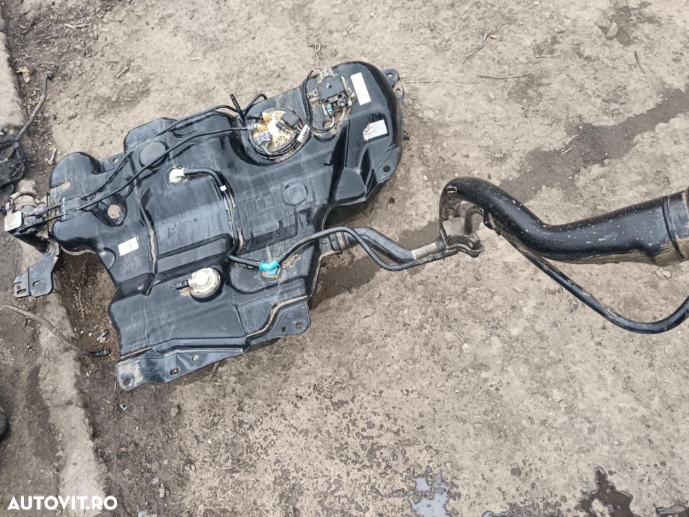 Rezervor combustibil renault espace 5 1.6 dci 2015-2023 172026680r