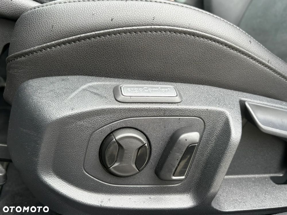 Volkswagen Arteon 2.0 TDI SCR Elegance DSG - 9