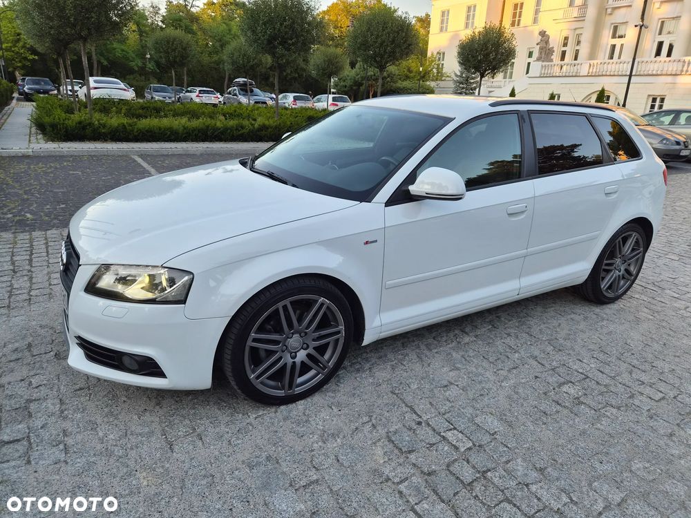 Audi A3 Sportback 2.0 TDI DPF S line Sportpaket (plus) - 2