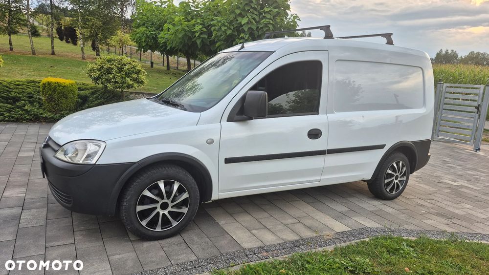 Opel Combo Tour Cosmo - 1