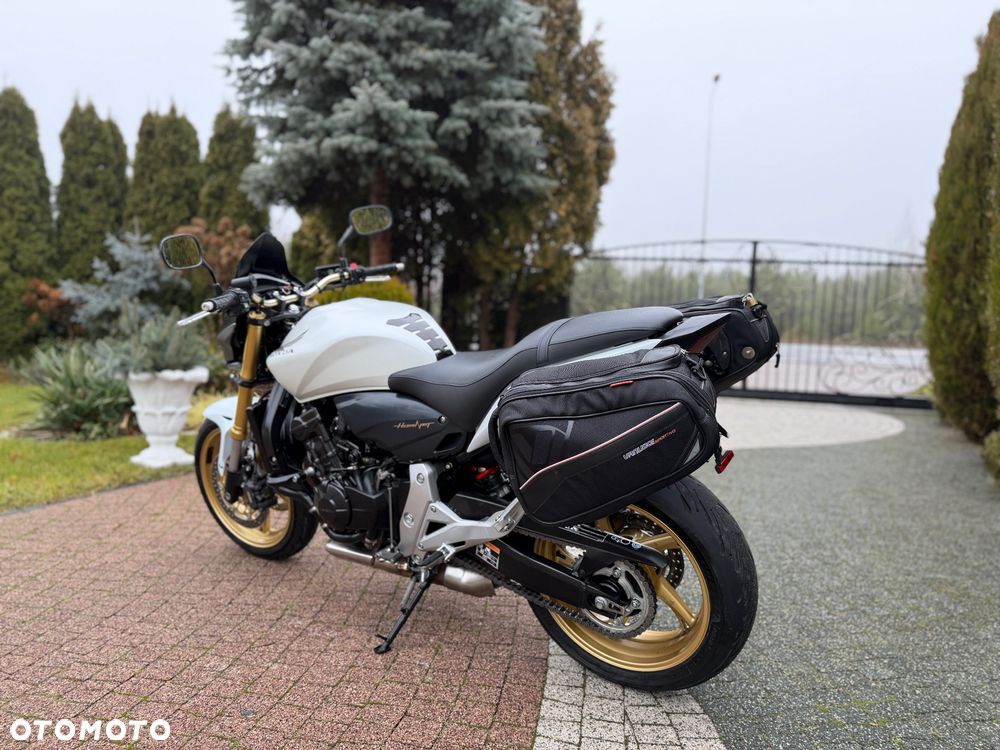 Honda Hornet - 20