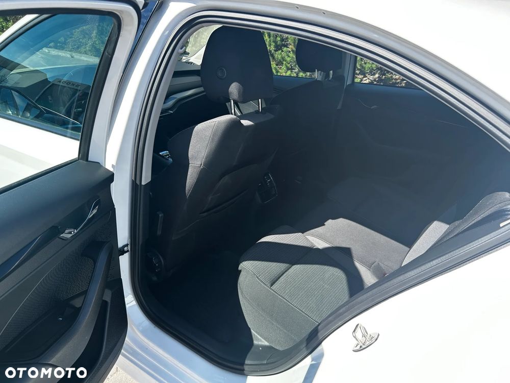 Skoda Octavia 2.0 TDI SCR Ambition DSG - 15