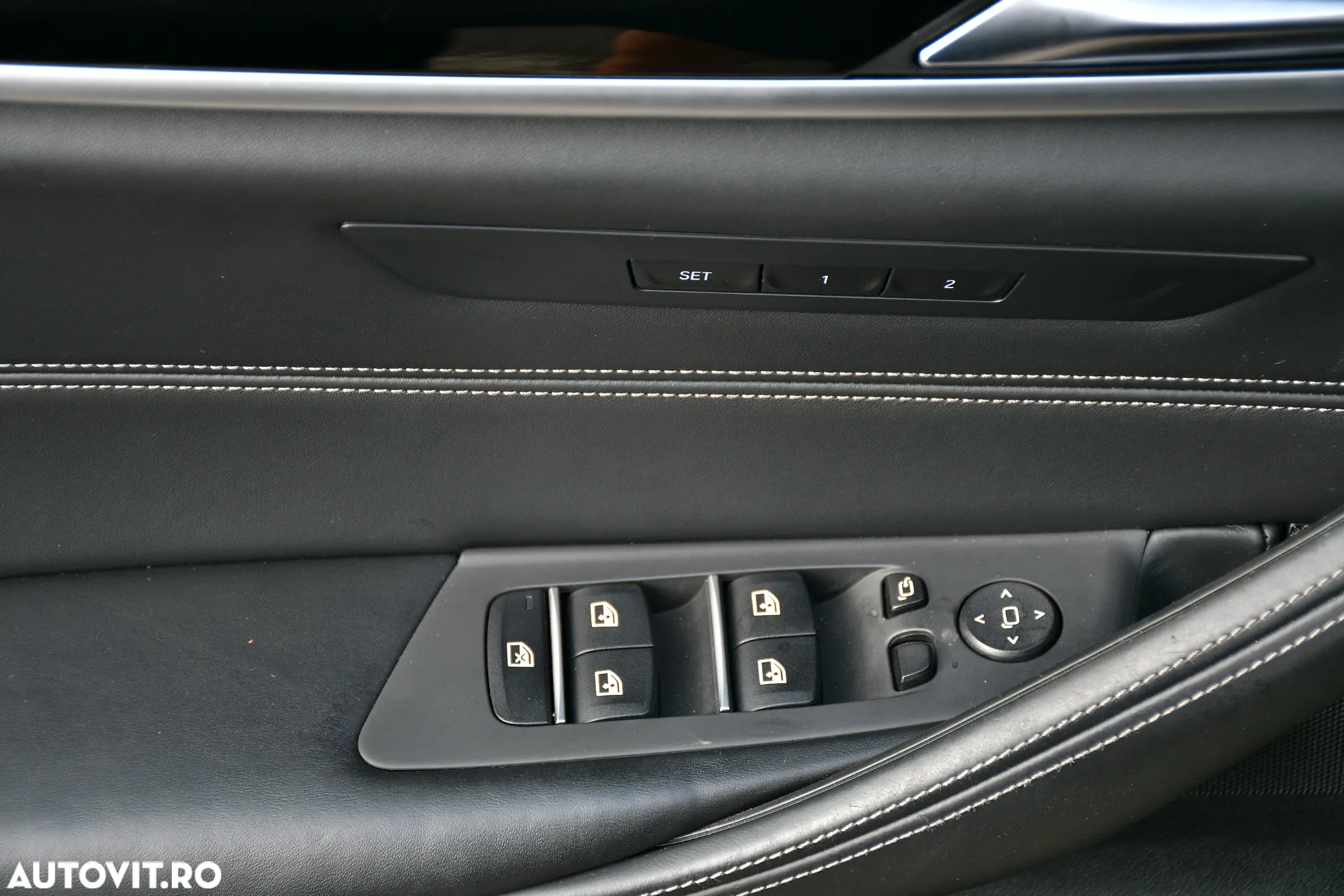 BMW Seria 5 520d Aut. Luxury Line - 27