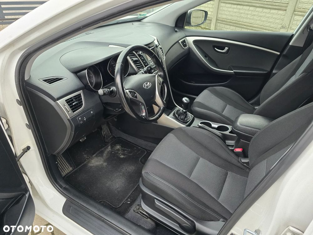 Hyundai i30 i30cw 1.6 CRDi Trend - 10