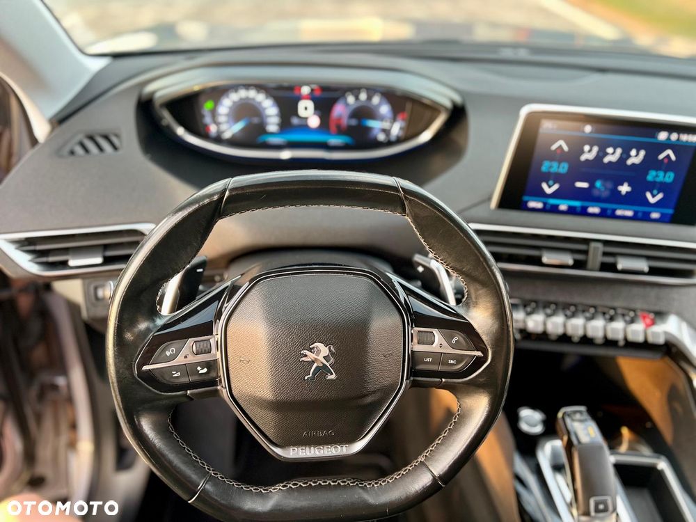 Peugeot 5008 1.6 THP Allure S&S EAT6 - 36