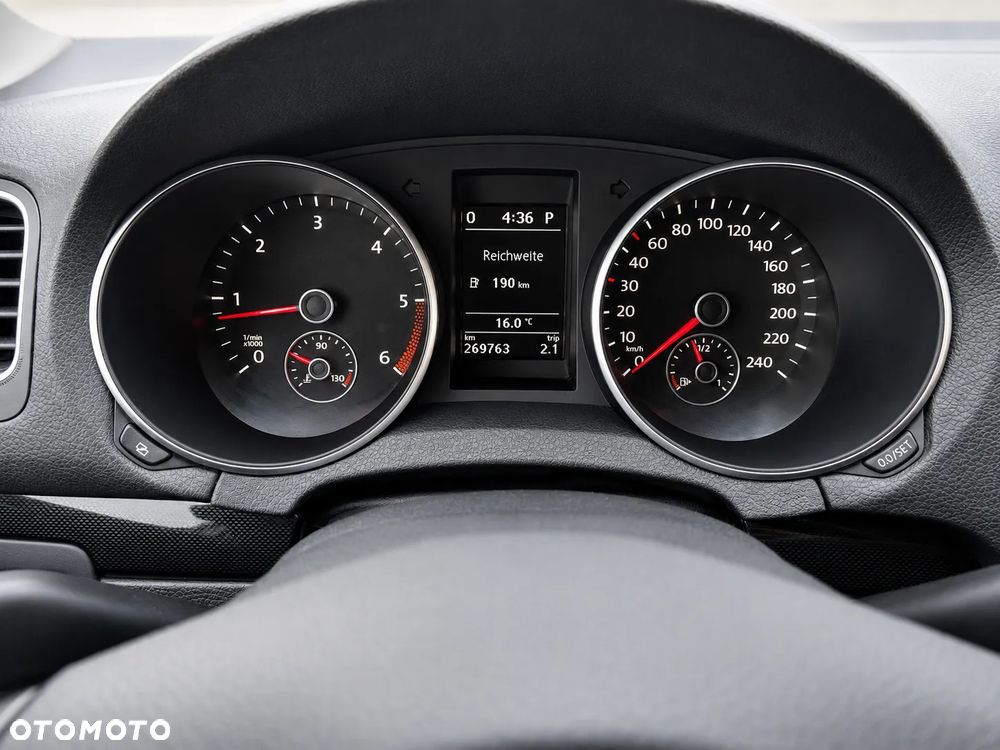 Volkswagen Golf 1.6 TDI DPF DSG Style - 16