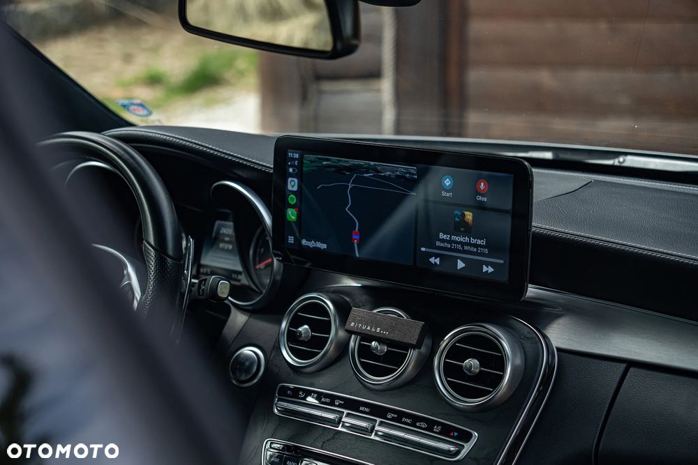 Mercedes-Benz Klasa C 200 4-Matic 9G-Tronic - 29