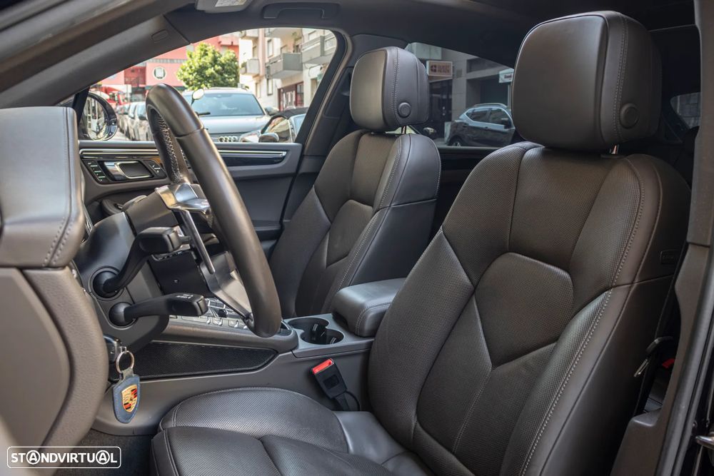 Porsche Macan S - 10