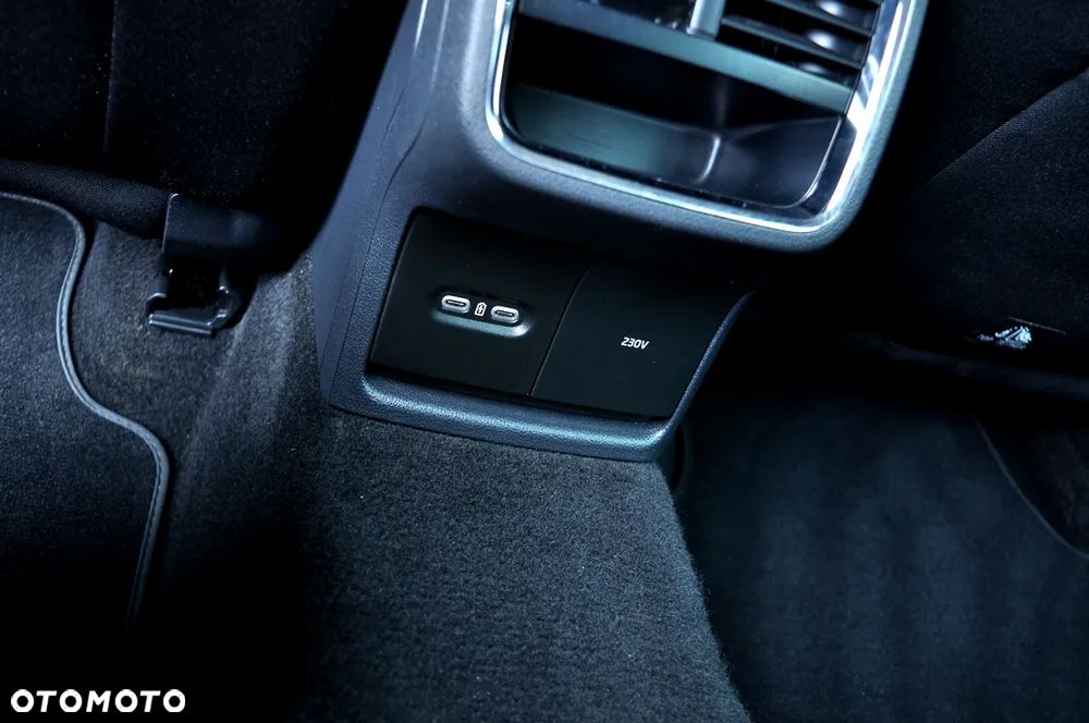 Skoda Octavia 2.0 TDI Style DSG - 32