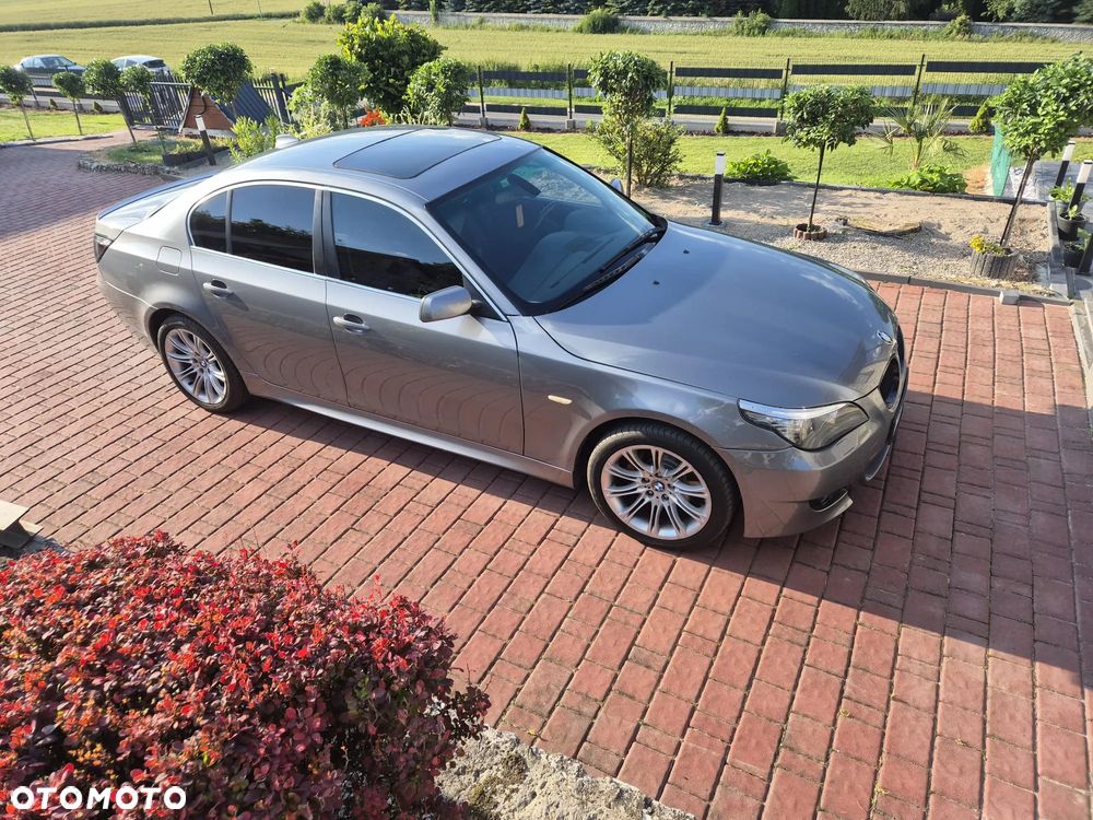 BMW Seria 5 540i - 6