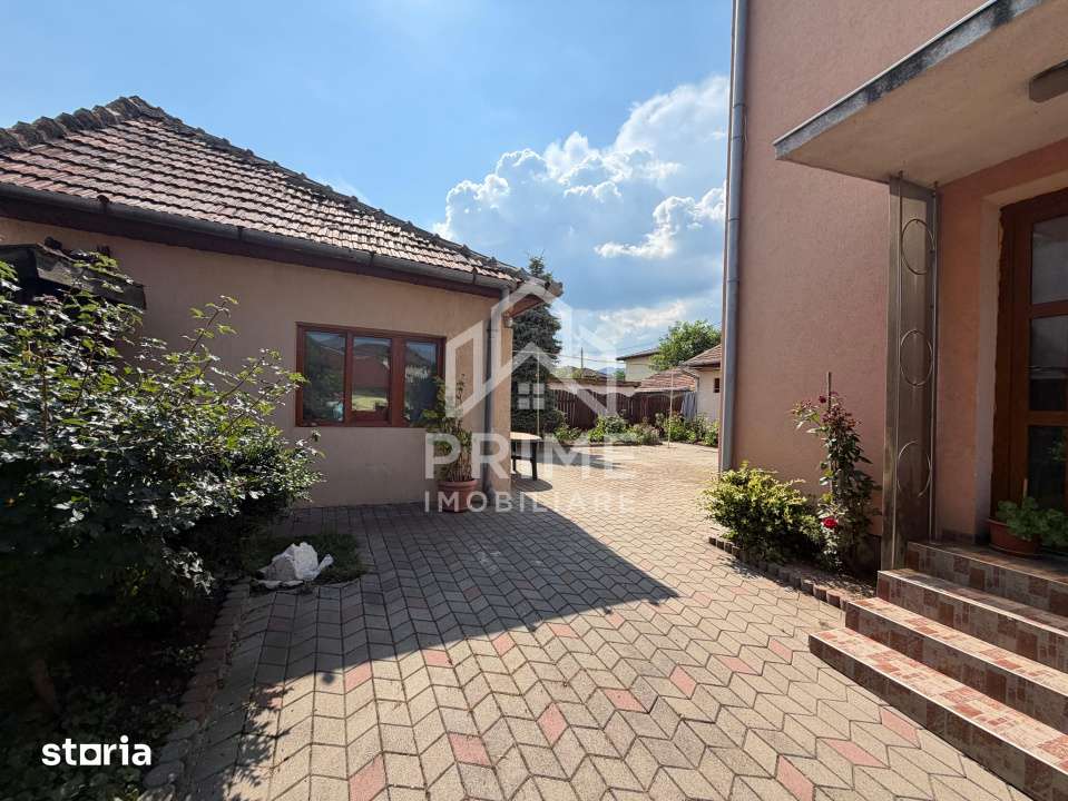 CASĂ SPAȚIOASĂ | S+P+1+M | 300 MP UTILI | 8 Camere | 662 MP Teren | - Imagine principală: 2/4