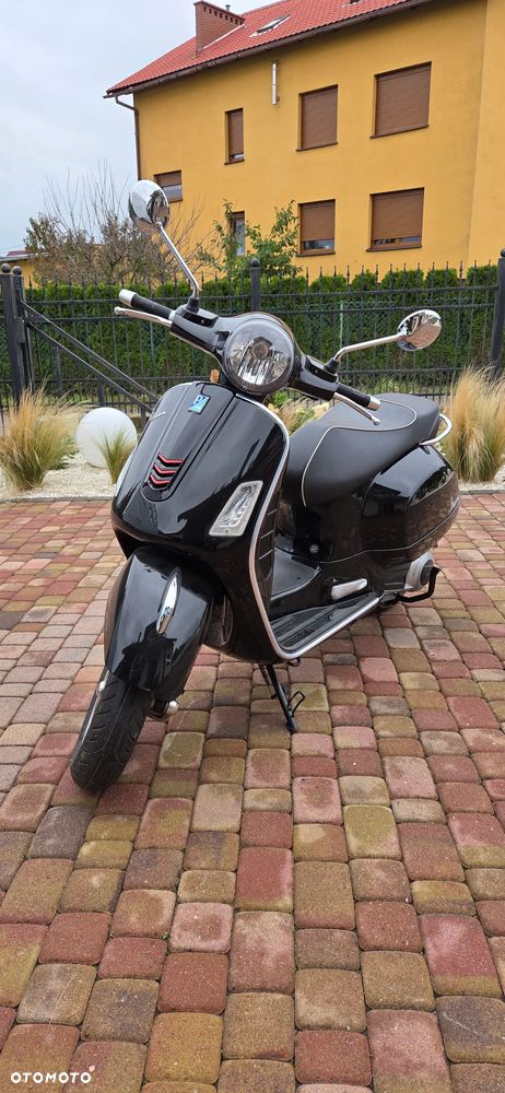Piaggio Vespa - 1