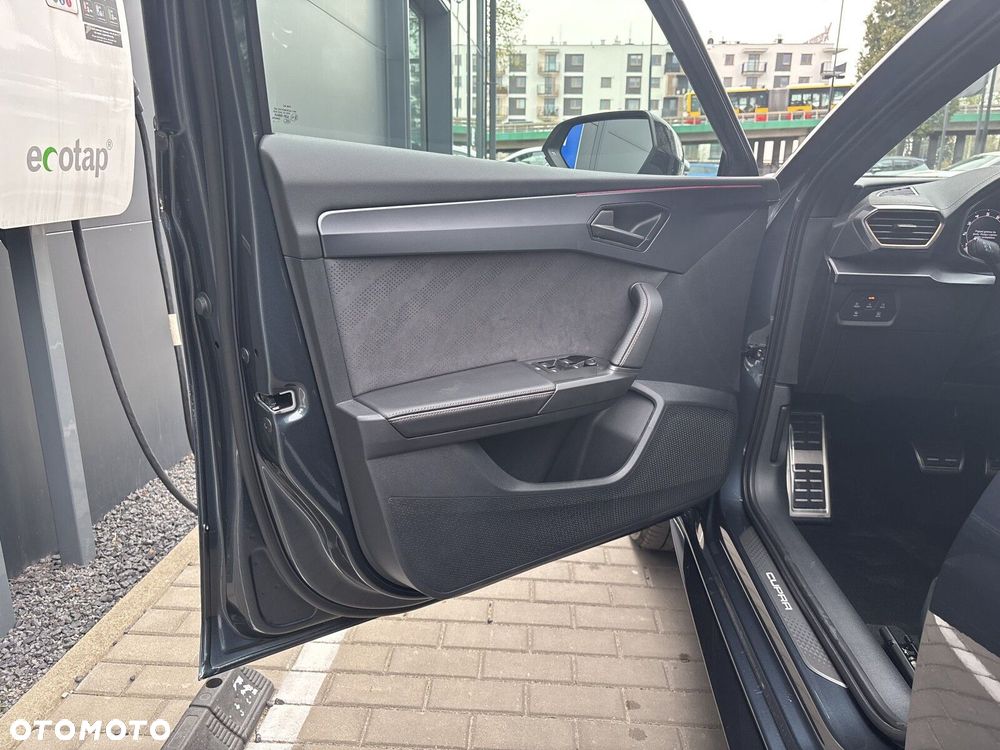 Cupra Leon 1.5 eTSI mHEV DSG - 11