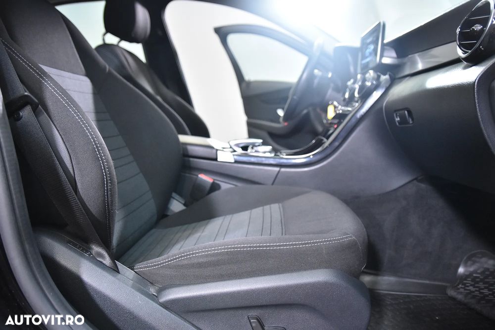 Mercedes-Benz C - 11